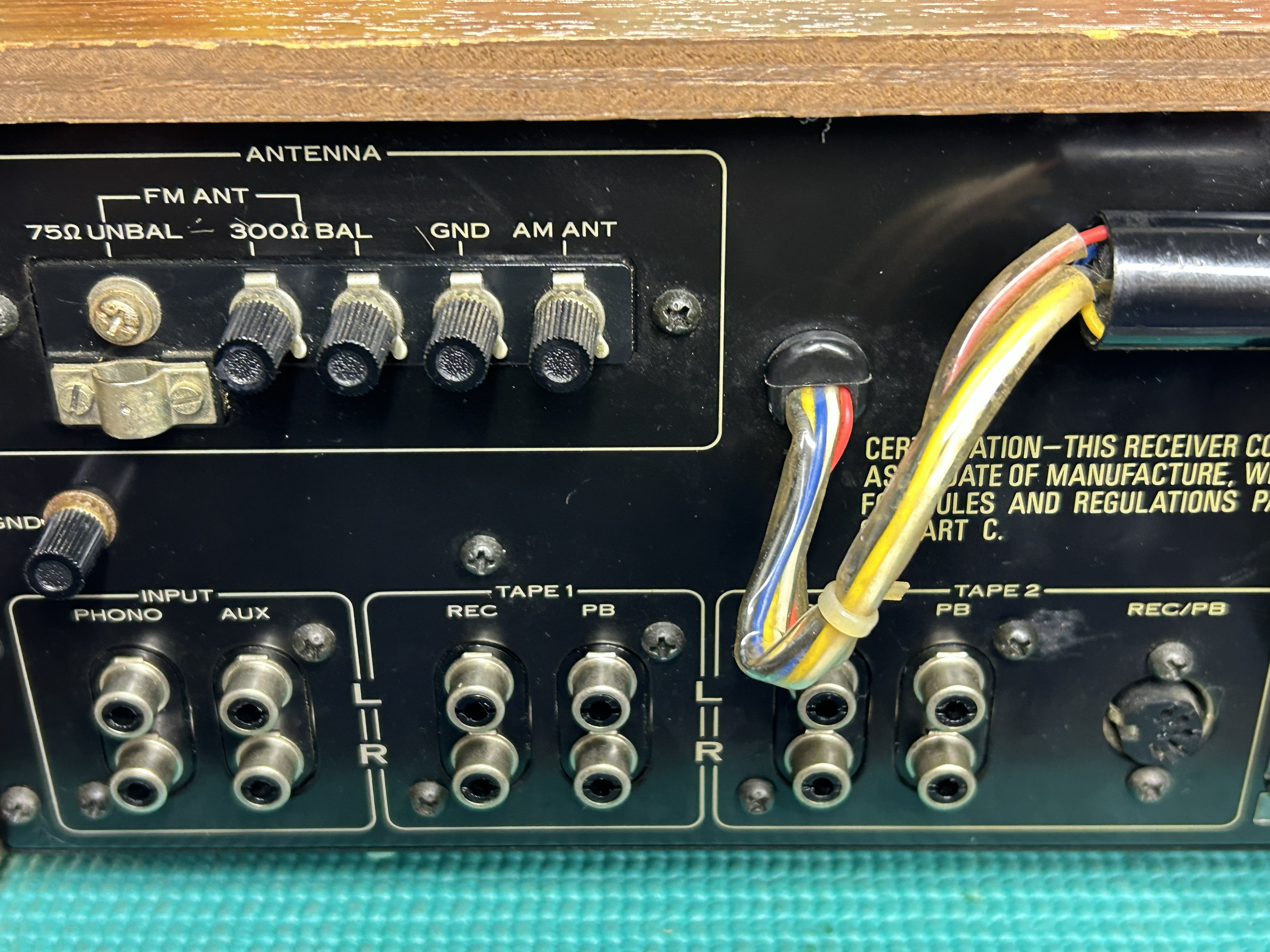 Cleaned rear connections of the Pioneer SX-535